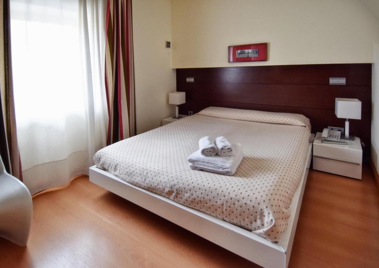 Apartamentos Maria Luisa Burgo Eksteriør bilde